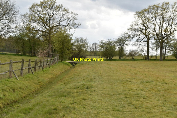 Photo 6"x4" Fence, ditch and footpath Crowhurst Lane End c2021