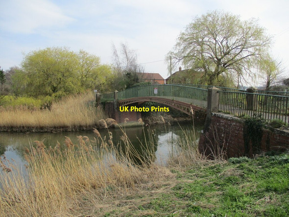Photo 6"x4" Cowbridge footbridge Cowbridge\/TF3247 c2022