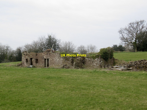 Photo 6"x4" Ruin below Star Hill Cobbler's Plain c2022