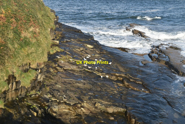 Photo 6"x4" Rocky shoreline Mullaghmore c2021