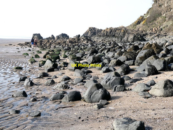 Photo 6"x4" Rocks at Pettycur Bay Kinghorn\/NT2686 c2022