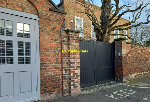 Photo 6"x4" Norton, 108 High Street Billingham c2022