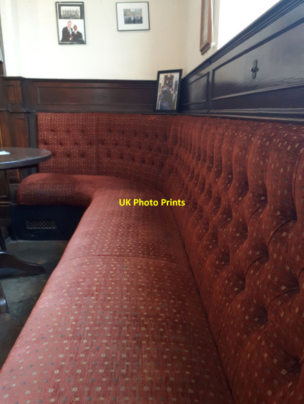 Photo 6"x4" The White Horse, Hough Side Road, Pudsey - front bar seating Pudsey\/SE2233 c2022