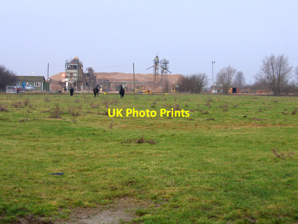 Photo 6"x4" Gravel works, Langtoft Fen, Lincs Langtoft\/TF1212 c2006