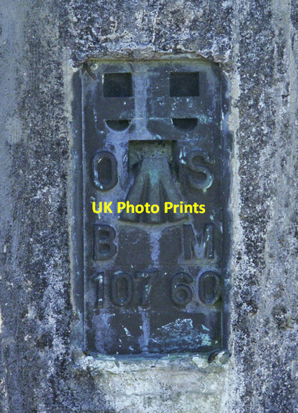 Photo 6"x4" Benchmark no 10760 Faichem c2006