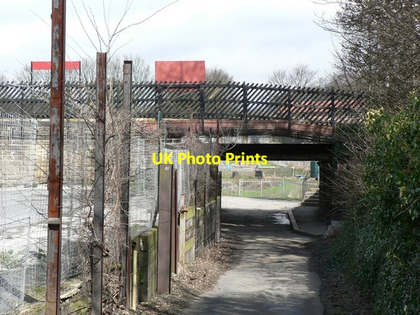 Photo 6"x4" Path under the line, Headingley Station Kirkstall c2006