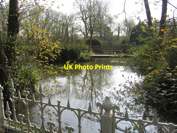 Photo 6"x4" Pond at Beoley Beoley c2006
