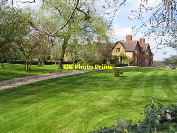Photo 6"x4" The Old Castle, Studley Spernall c2006