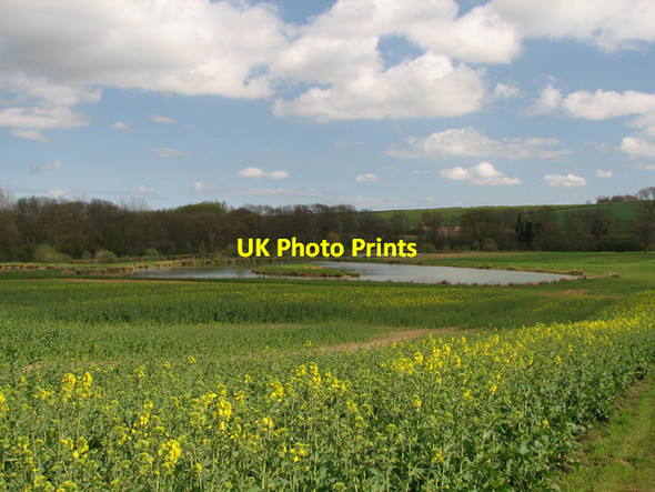 Photo 6"x4" Lincolnshire Wolds Ponds. Ruckland c2006
