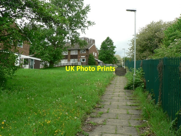 Photo 6"x4" Footpath from Commercial Road to Argie Avenue, Kirkstall, Leeds Kirkstall c2006
