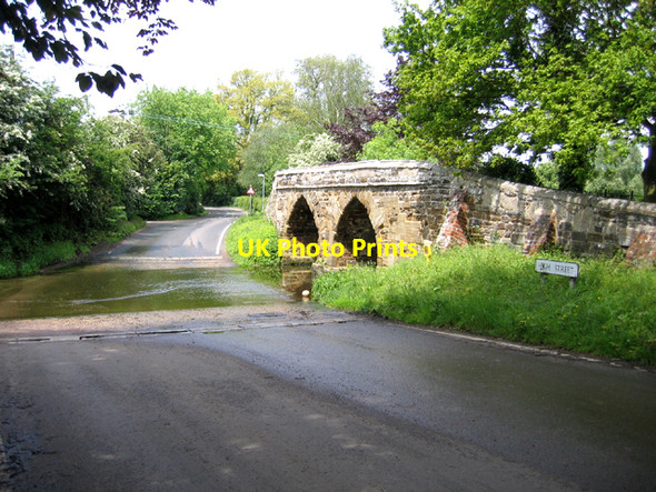 Photo 6"x4" Ford and bridge, Sutton, Beds Sutton\/TL2247 c2006