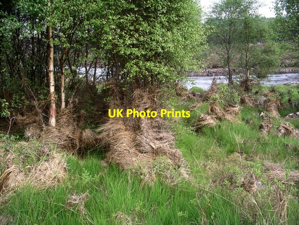 Photo 6"x4" Flood debris, River garry Garrygualach c2006