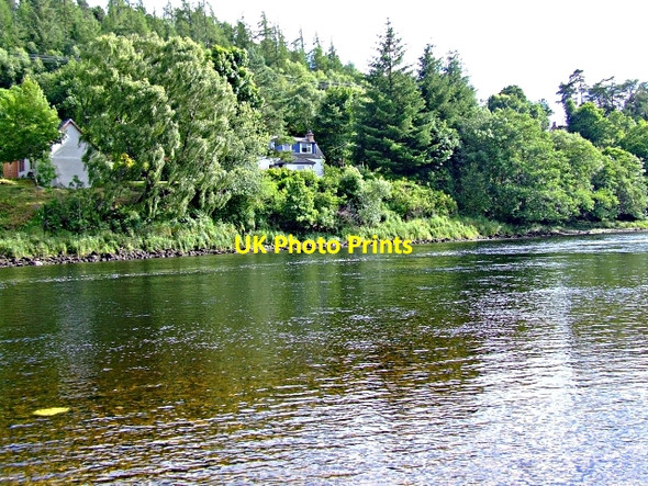 Photo 6"x4" Looking across the River Beauly Beauly c2006