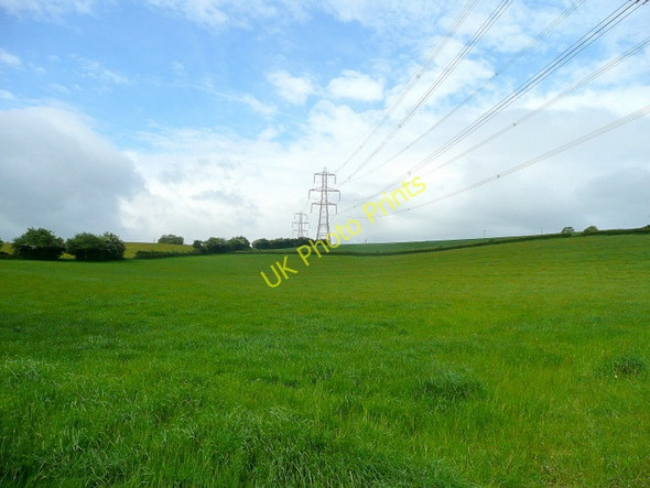 Photo 6"x4" Grass and pylons Llancloudy c2009