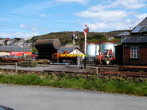 Photo 6"x4" Vale of Rheidol Railway Workshop & Yard , Aberystwyth Aberystwyth c2001