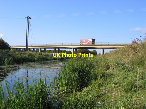 Photo 6"x4" The A142 bridge over the Old Bedford River, Mepal, Cambs Mepal c2006