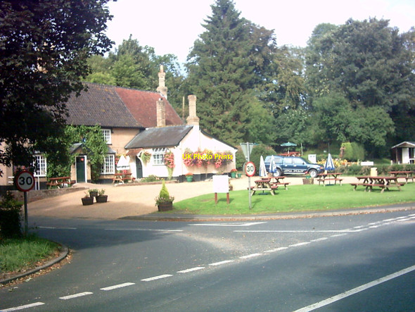 Photo 6"x4" The White Horse Inn,  Badingham Dennington Hall c2006