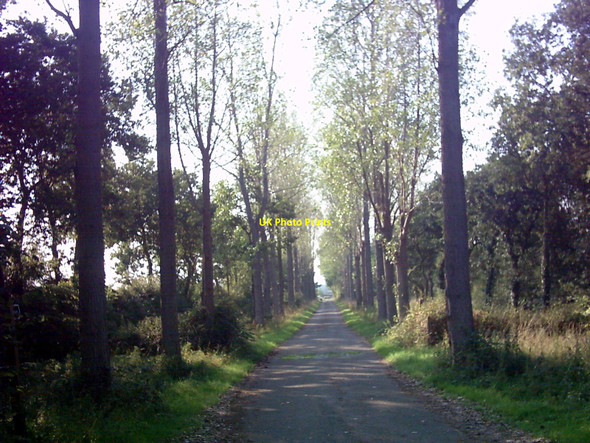 Photo 6"x4" The entrance to Hall Farm & footpath to Low Road Sweffling c2006