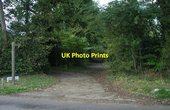 Photo 6"x4" Lions Lane leading from Knowles Lane Cranleigh c2006
