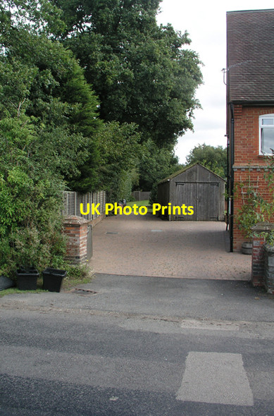 Photo 6"x4" Well hidden footpath! Alfold Crossways c2006