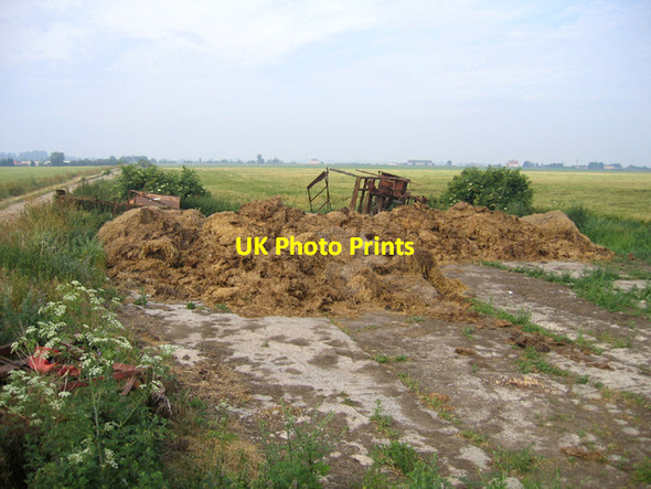 Photo 6"x4" Small muck hill, Setchell Fen, Cottenham, Cambs Cottenham c2006