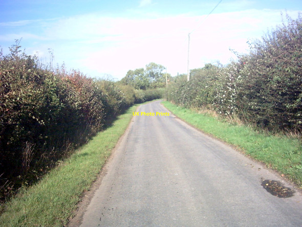 Photo 6"x4" Dennington Road, Laxfield Laxfield c2006