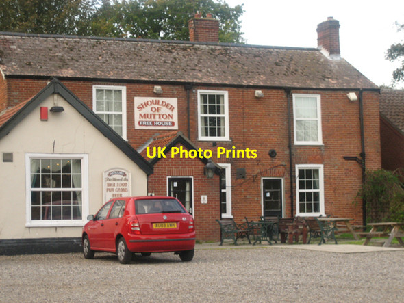 Photo 6"x4" The Shoulder of Mutton Strumpshaw c2006