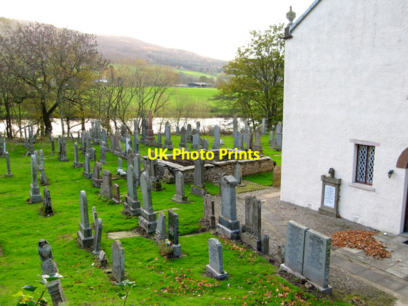 Photo 6"x4" Logierait Kirk and Kirkyard Ballinluig\/NN9752 c2006