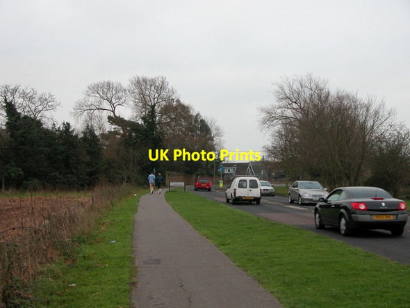 Photo 6"x4" The Northern entrance to Stubbington Village Fareham c2006