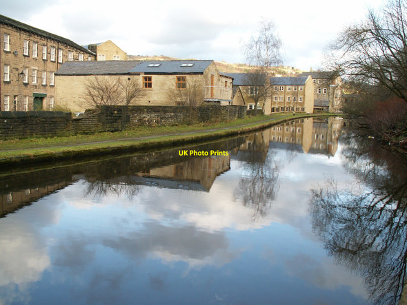 Photo 6"x4" Rochdale Canal at Todmorden Todmorden c2006