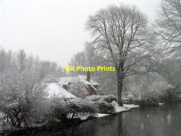 Photo 6"x4" Snowing on the Kennet and Avon Canal: Woolhampton Woolhampton c2007