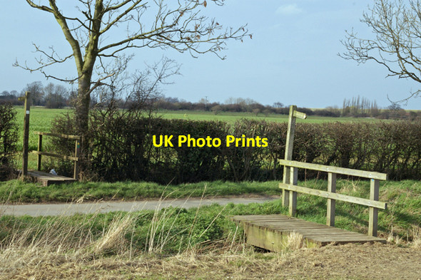 Photo 6"x4" Footpath at Covenham St Mary Covenham St Bartholomew c2007