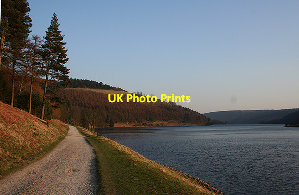 Photo 6"x4" Derwent Reservoir Abbey Bank c2007