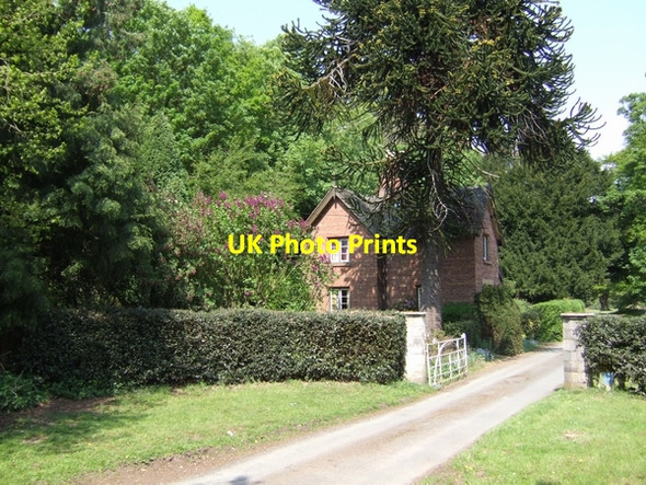 Photo 6"x4" Lodge to Stanley Hall Bridgnorth c2007