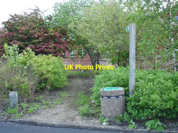 Photo 6"x4" Escape route ... path leading out of Winsford Industrial Estate Winsford\/SJ6566 c2007