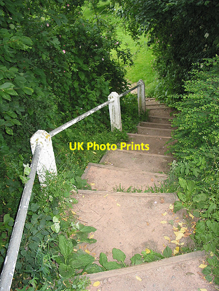 Photo 6"x4" Steps down to the Wye Valley Walk Ross-on-Wye c2007