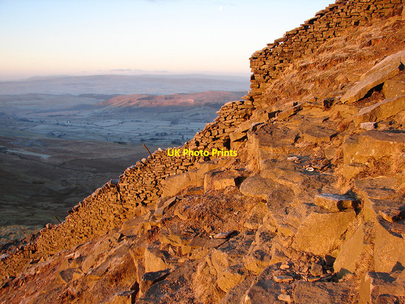 Photo 6"x4" The Southern descent from Pen-y-ghent Brackenbottom c2007