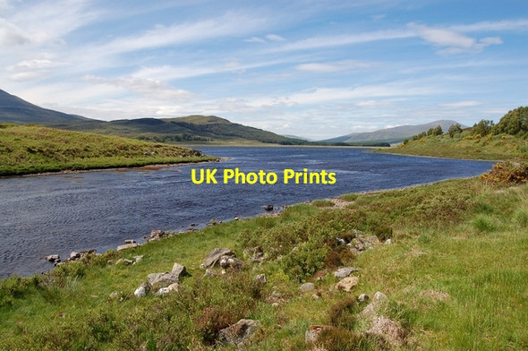 Photo 6"x4" Loch Achanalt Grudie\/NH3062 c2007