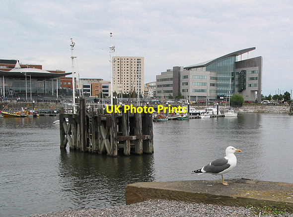 Photo 6"x4" Inner harbour, Cardiff Bay Cardiff\/Caerdydd c2007