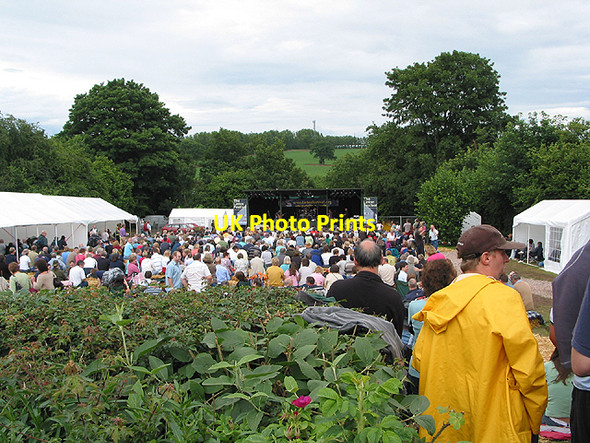 Photo 6"x4" The Linton Festival Shutton c2007