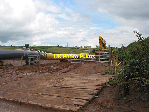 Photo 6"x4" Pipeline installation heading for Tirley Brampton Abbotts c2007