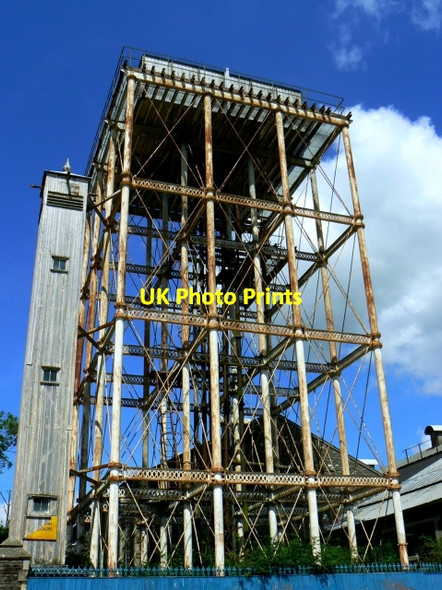 Photo 6"x4" GWR water tower, Bristol Street, Swindon Swindon\/SU1685 c2007