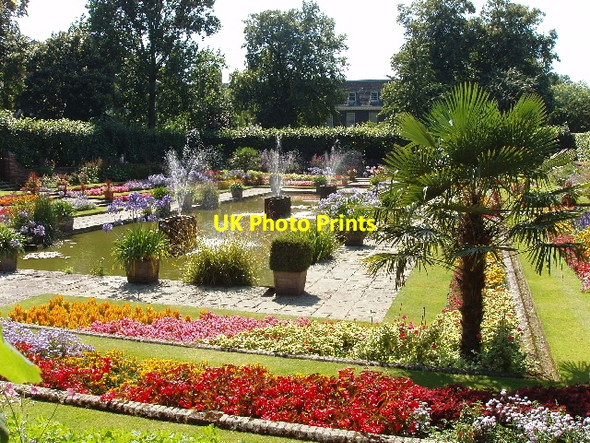 Photo 6"x4" Sunken garden, Kensington Palace Kensington\/TQ2579 c2007