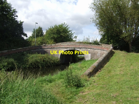 Photo 6"x4" Bridge 3 on the Shropshire Union Canal Pendeford c2007