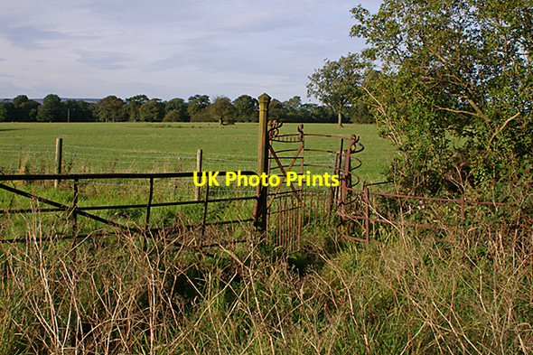 Photo 6"x4" Kissing Gate Balderstone\/SD6332 c2007