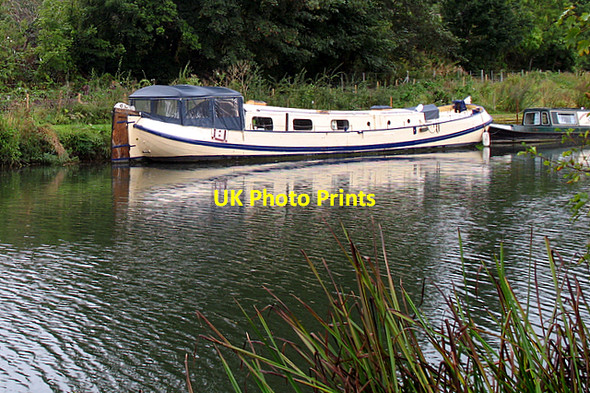 Photo 6"x4" The River Avon Corston\/ST6965 c2007