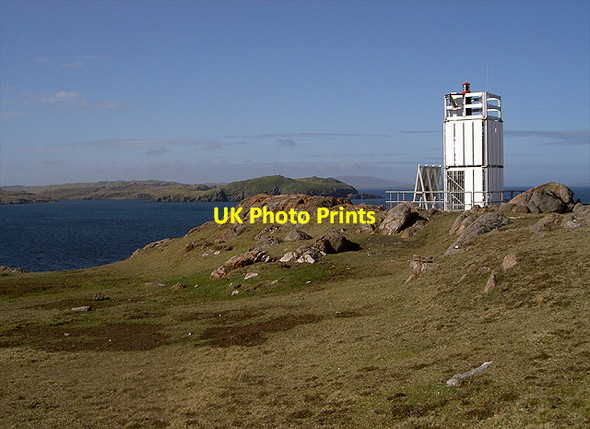 Photo 6"x4" Lighthouse Muckle Roe Gillarona c2006
