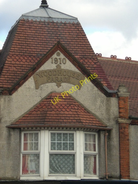 Photo 6"x4" Parade sign, High Road N12 Finchley c2009