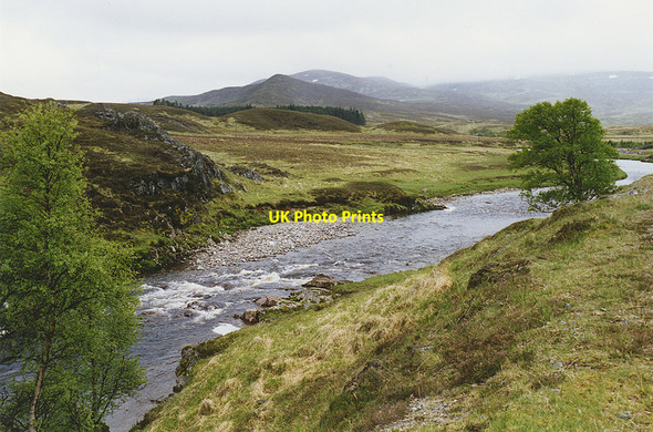 Photo 6"x4" The River Pattack Kinloch Loggan c1995