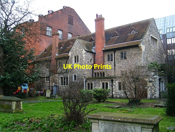 Photo 6"x4" The Hospitium of St. John, south face Reading c2008
